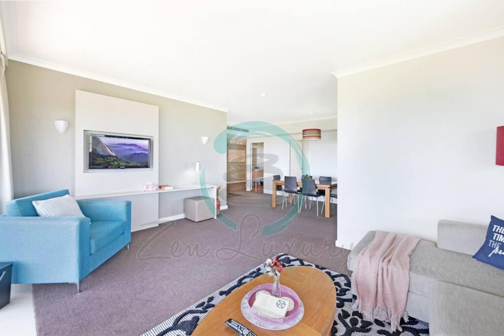 Zen88 Esplanade: 3-Br Luxury Suite Near Waterfront Даруин Екстериор снимка