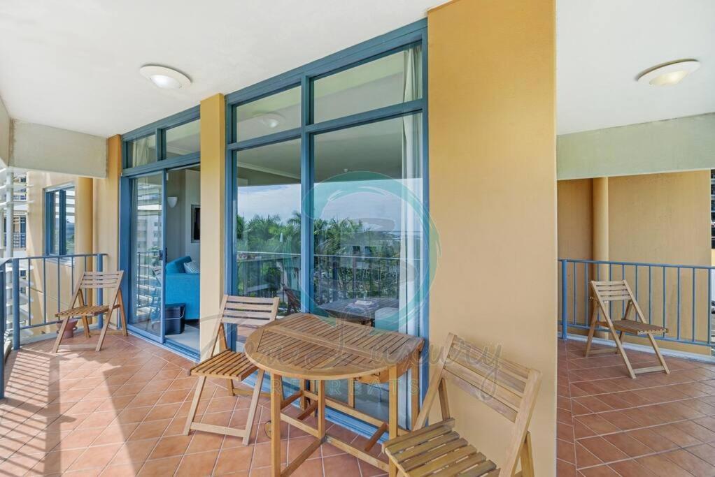 Zen88 Esplanade: 3-Br Luxury Suite Near Waterfront Даруин Екстериор снимка