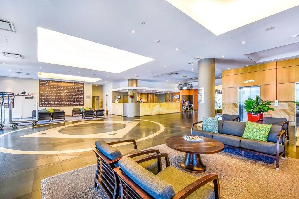 Zen88 Esplanade: 3-Br Luxury Suite Near Waterfront Даруин Екстериор снимка
